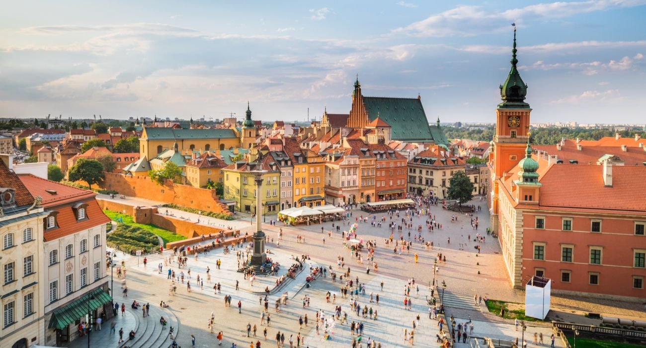 Going To Warsaw? These Are The Top Hostel Picks For Backpackers