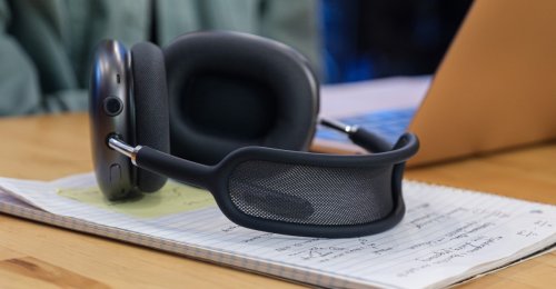 Apple’s AirPods Max with USB-C will soon support lossless audio