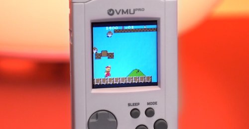 The upgraded VMU Pro turns the Dreamcast’s memory card into a handheld emulator
