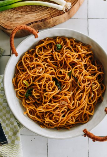 5-Ingredient Lo Mein (Easy Side Dish)