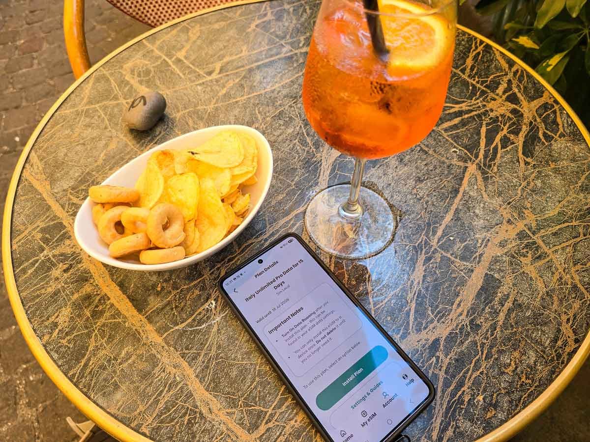 How to Choose the Best eSIM for Italy – My Experience and Recommendations - The World in My Pocket