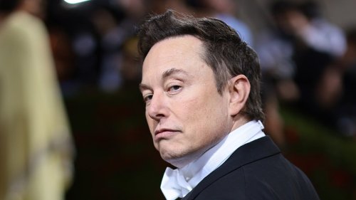 Elon Musk Just Made a Crude Joke About His Sexual Misconduct Scandal Because of Course He Did