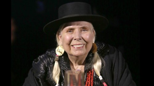 Joni Mitchell to Pull Her Music From Spotify ‘In Solidarity With Neil Young’