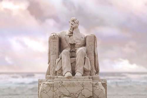 An Award-Winning Sand Sculpture by Damon Langlois Captures a Crumbling Abraham Lincoln — Colossal