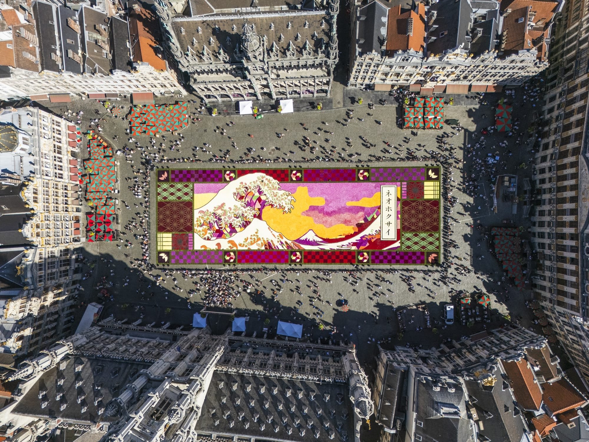 Brussels' Grand-Place Is Carpeted with 750,000 Fresh Dahlias in a Tribute to Hokusai