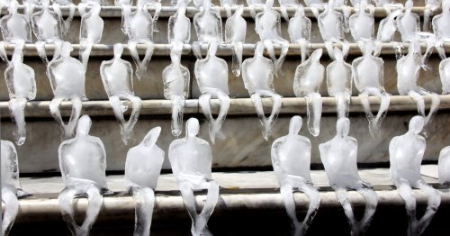 Hundreds of Melting Ice Figures Echo the Intensifying Threat of the Climate Crisis in Néle Azevedo's Public Works