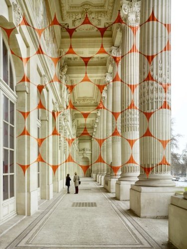 Geometric Projection by Felice Varini in Paris — Colossal