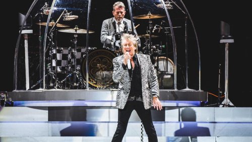 Rod Stewart Announces 2023 UK Summer Tour Dates - Dig! | Flipboard