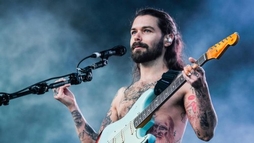 Biffy Clyro’s Simon Neil To Be Given Honorary Degree In Glasgow