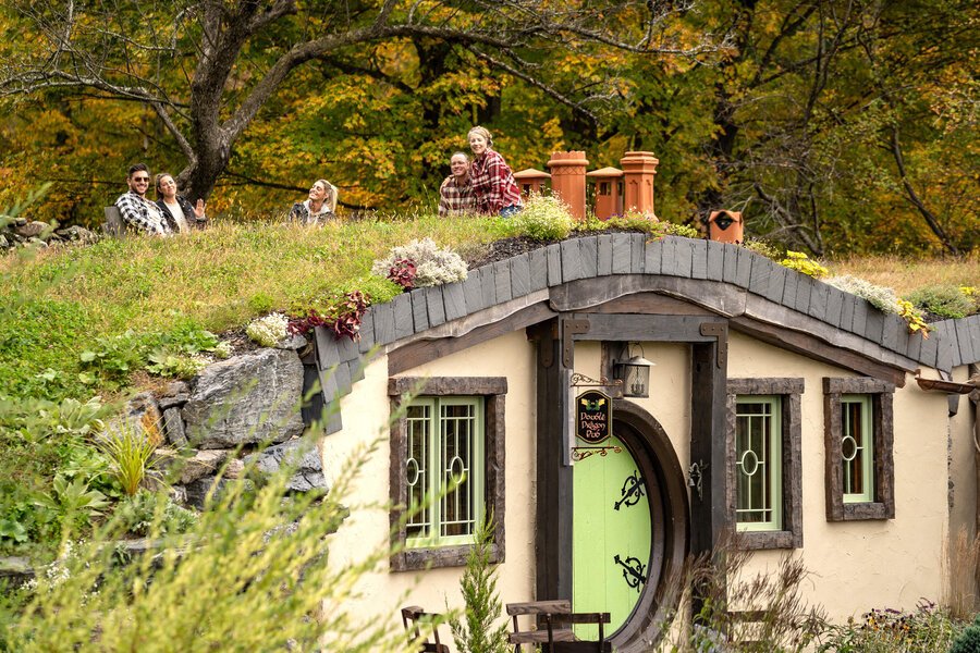 The 20 Coolest Earth Homes You Can Rent on Airbnb