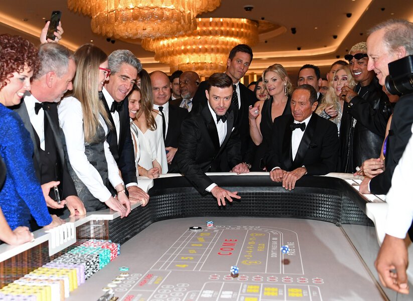 The Fontainebleau Is a Grand, Indulgent Symbol of the New Las Vegas