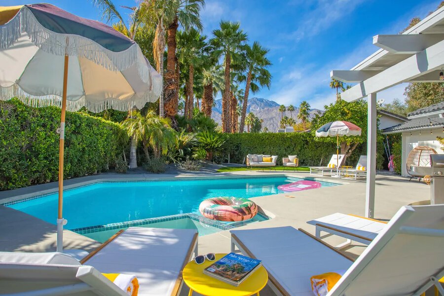 9 Airbnbs with Amazing Pools for Your Next Summer Getaway