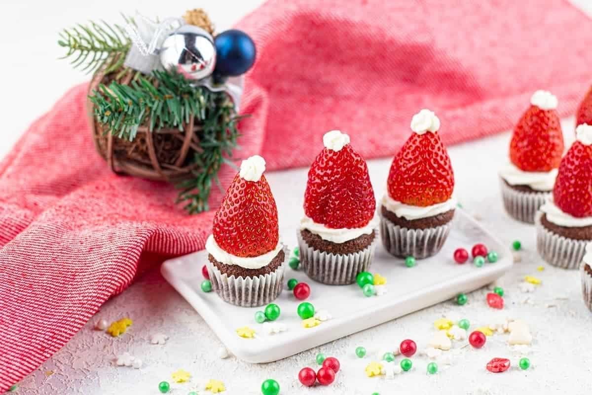 Mini Christmas Muffins: Easy to Make Festive & Merry Recipe