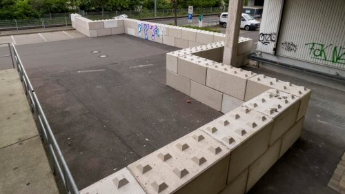 Erfurt: Irre Beton-Mauer in der Stadt! DAS ist hier los
