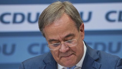 Armin Laschet im Kreuzfeuer: Jetzt fordert auch ER seinen Rücktritt