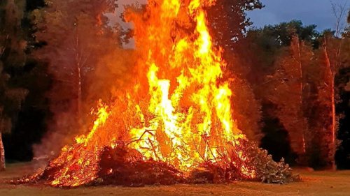 Herbstfeuer in Mattstedt und Pfiffelbach