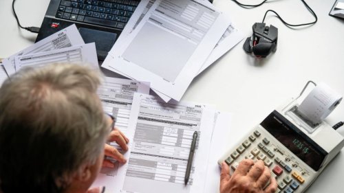 Rente: Rentnern droht bei Steuern eine böse Überraschung