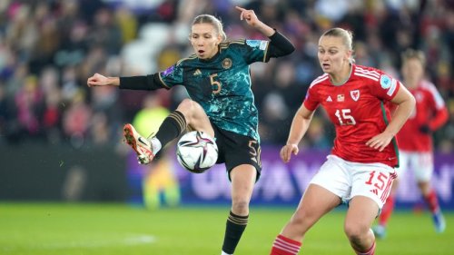 Olympia-Traum lebt: DFB-Frauen zittern sich in Finalrunde
