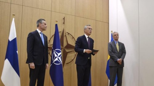 Schweden und Finnland beantragen Aufnahme in die Nato