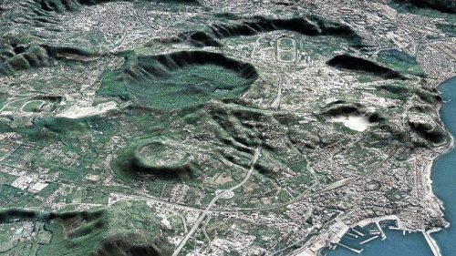 Italien: Erdbeben erschüttert Neapel – Schlimme Befürchtung