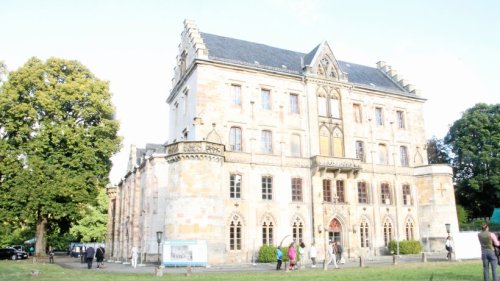 Schloss Reinhardsbrunn enteignet und gerettet – und was nun?