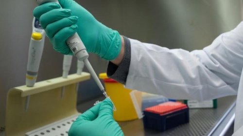 Corona in Deutschland: RKI-Fallzahlen, Inzidenz und Hospitalisierung