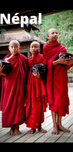 L'instant le plus heureux d'une vie humaine est le départ vers une terre inconnue. #voyage #lifestyle #nepal #ericdrula #esselte974 #wanadoo61