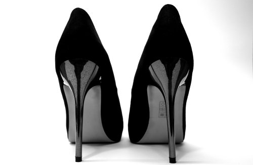 Science Proves It: Men Really Do Find High Heels Sexier