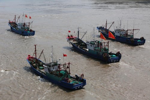 Indonesia Fires at Chinese Boats in Dispute Over Fishing Grounds