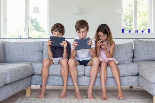 7 Ways to Monitor Your Kid’s Phone, Tablet and Laptop