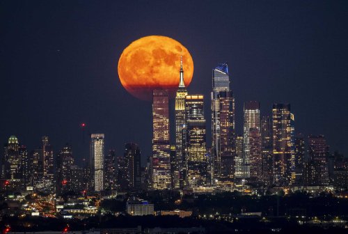Here’s How the Stunning Supermoon Looked Around the World