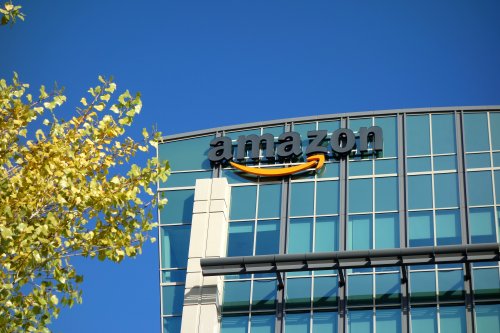 Amazon Tests Out 30-Hour Work Week