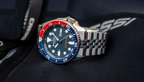 THE ICONS: Why the Seiko SKX became the gateway drug for a million watch  nerds | Flipboard