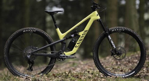 Canyon pulls out all the stops on the new 2024 Spectral CF 9 trail bike with less travel, more sizes, internal storage and steering stabilisation as standard - MBR