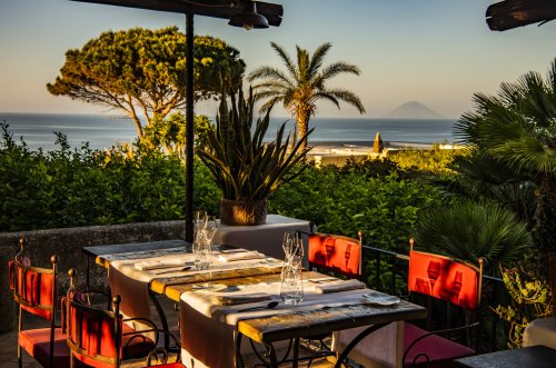 Restaurants by the sea in Italy: 10 to try - Decanter