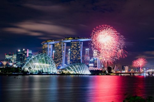 Magazine - The Little Red Dot 🇸🇬