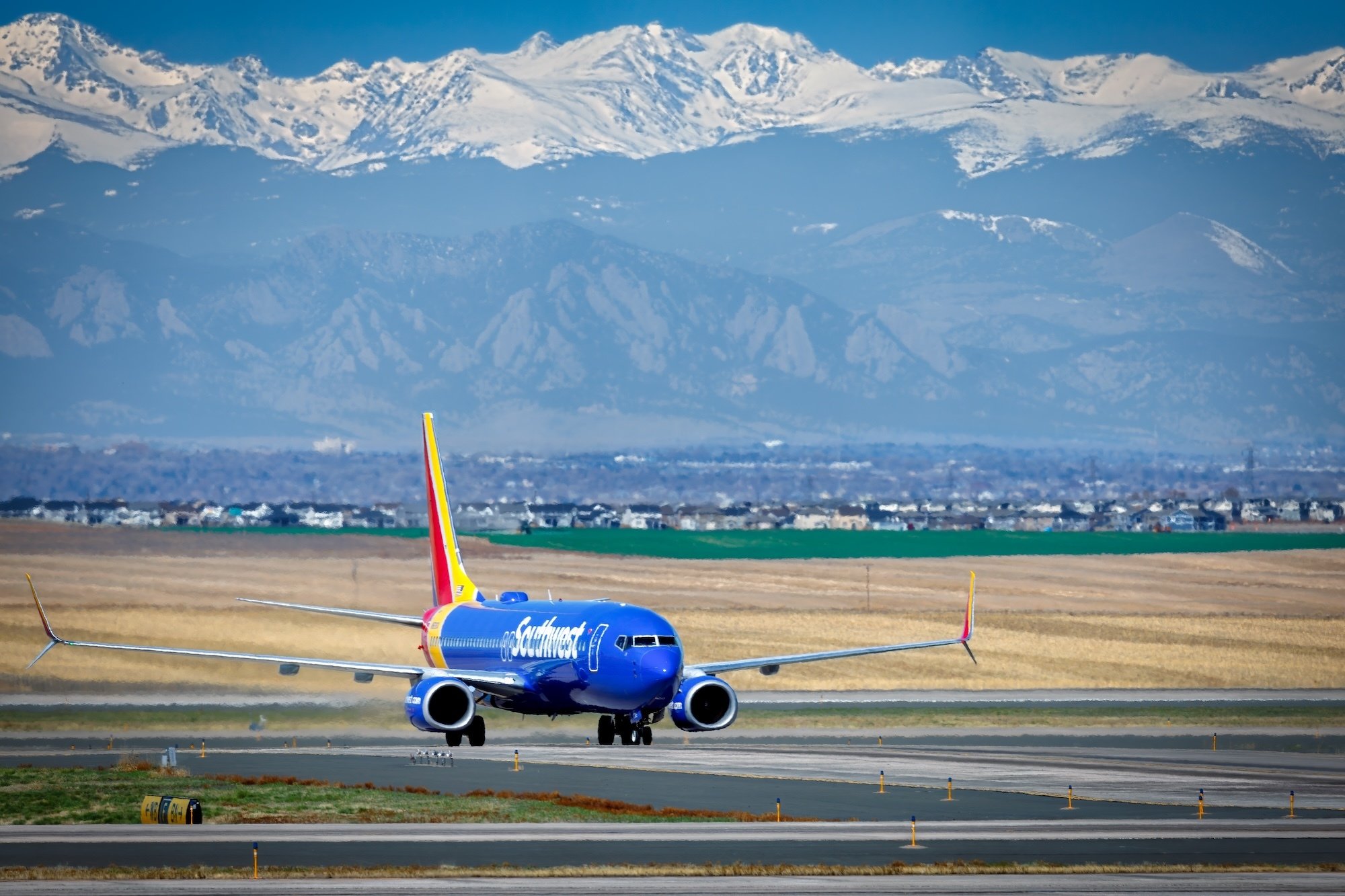 This Western airport is the best for domestic flight deals, and it’s not the one you think