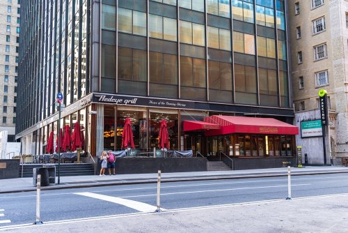 This iconic midtown brasserie just closed after 30 years