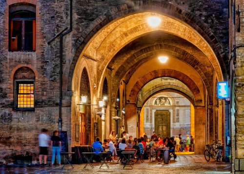 this-italian-city-has-been-voted-food-capital-of-the-world-flipboard