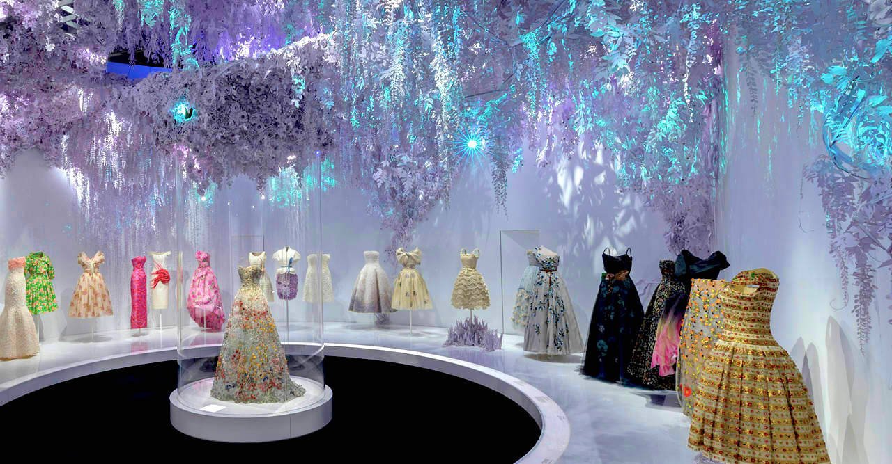 Visite virtuelle : plongez gratuitement dans l'expo “Christian Dior, couturier de rêve”