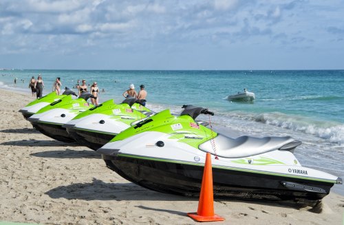 7 Best Places To Jet Ski in Miami and Where To Rent Them