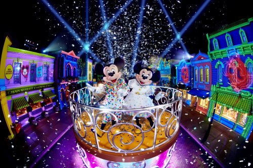 Best Things To Do at Disneyland Hong Kong - Rides, Attractions & Shows