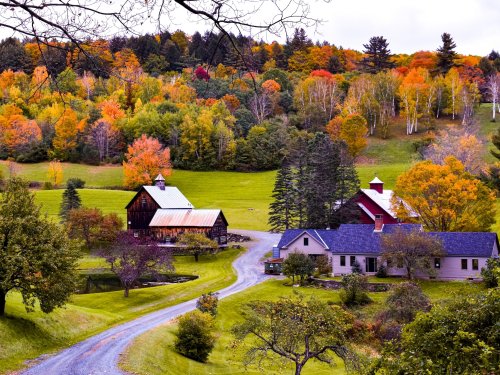 This picturesque U.S. town is banning influencers from taking pictures of its fall foliage