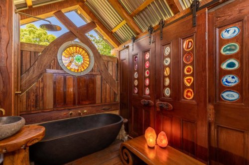 8 quirky Airbnbs in Victoria