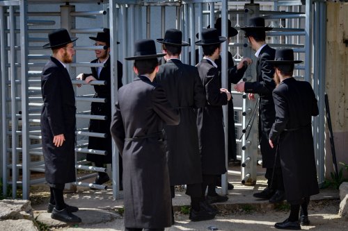Ignoring PM’s extension request, AG tells High Court Haredi draft should start Monday