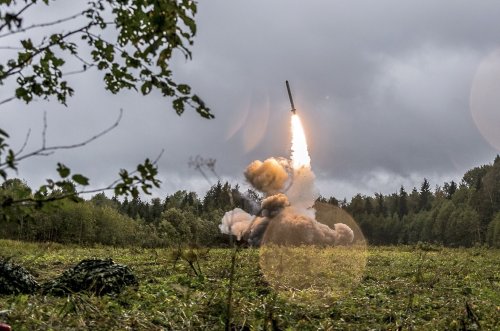 US would know if Russia preparing nuclear strike on Ukraine, experts say