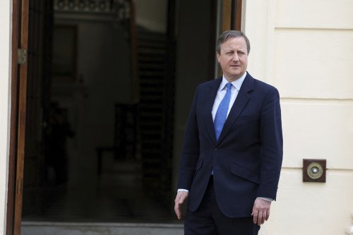 After meeting Herzog, UK’s Cameron says clear Israel will respond to Iran attack