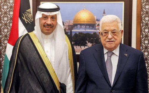 New Saudi envoy meets Abbas, backs Palestinian state with East Jerusalem as capital