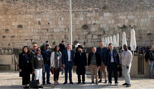 4 EU envoys ditch Erdan-led tour of Western Wall after directive from Brussels