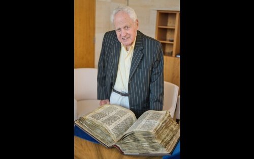 Alfred Moses sees the Codex Sassoon he bought for over $30 million for the 1st time
